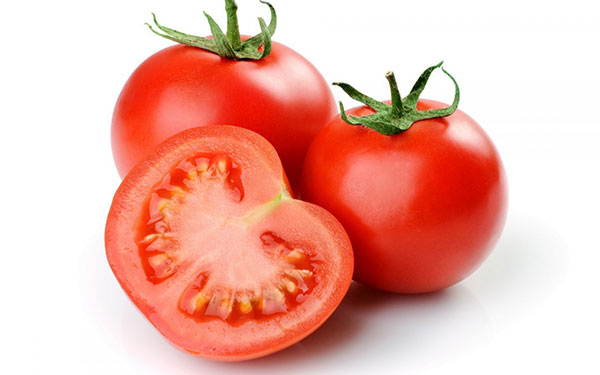 điều trị rạn da sau sinh với cà chua