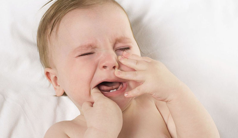 Trẻ bị nhiệt miệng nên ăn gì