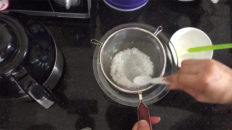 Nên ray thức ăn hay xay nhuyễn thức ăn