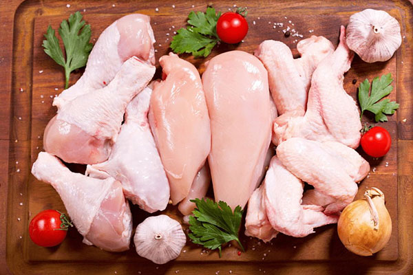 Thịt gà có tốt cho bé ăn dăm không?