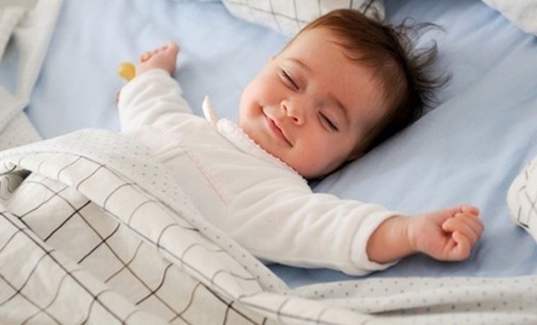Giấc ngủ của bé ảnh hưởng trực tiếp tới sự phát triển chiều cao